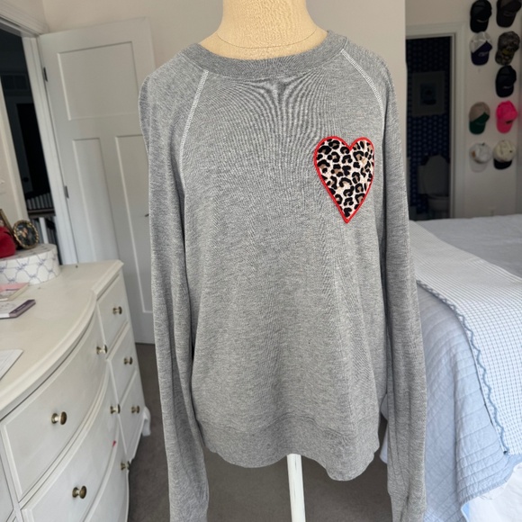Grey Stylish Sweatshirt, Velvet Leopard Print Heart Stitched, Medium - Picture 1 of 1